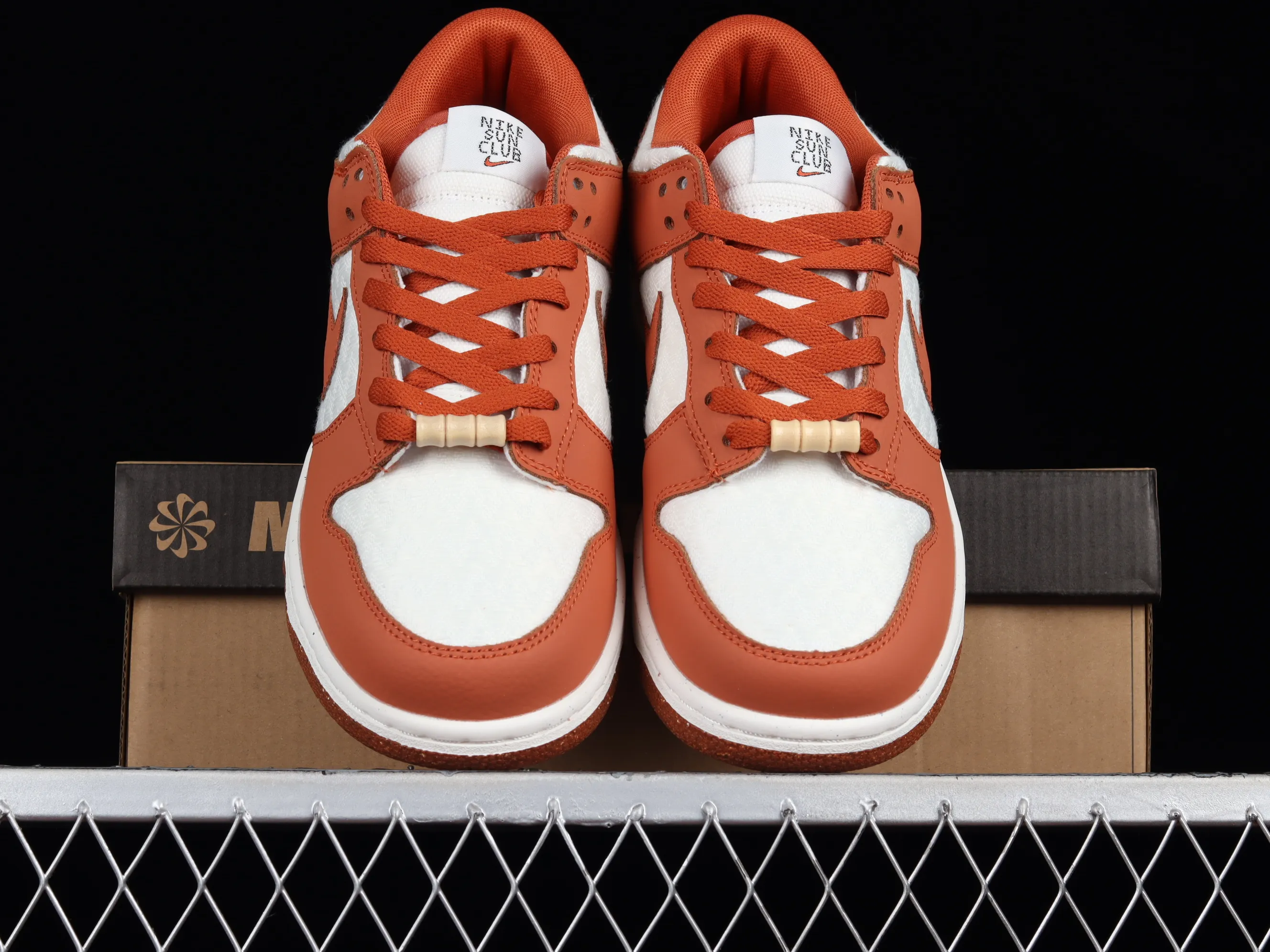 All categories Nk SB Dunk series Nk SB Dunk Low low-top sneakers J version Nk Dunk Low SE "Sun Club" white and orange SB low-top sports and leisure sneakers DR5475-100